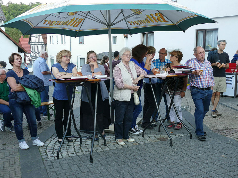 Sommerserenade vor dem "Chorfürst" (Foto: Karl-Franz Thiede)